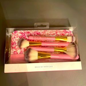 Isaac Mizrahi Makeup Brush Set